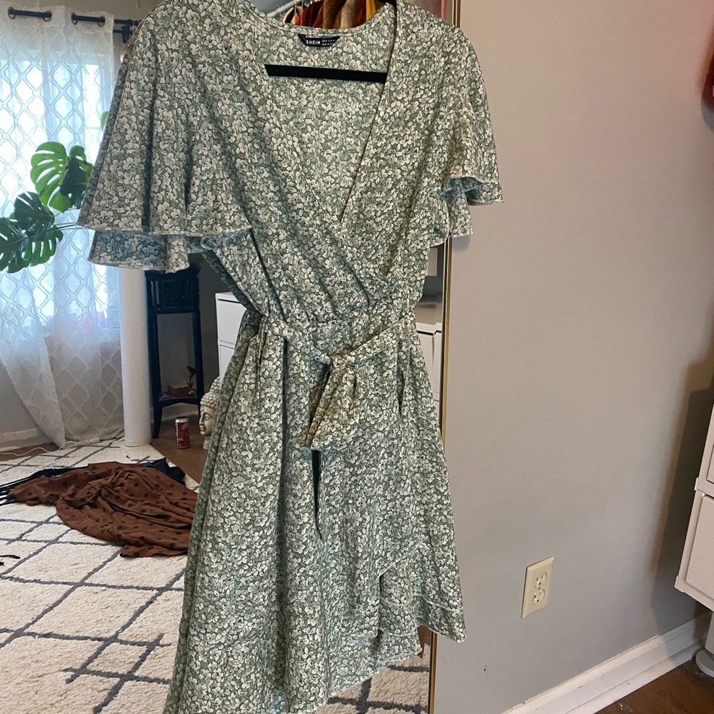 Floral warp dress